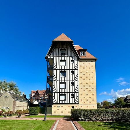 Studio En Rez De Jardin Deauville Centre Et Plage Buitenkant foto